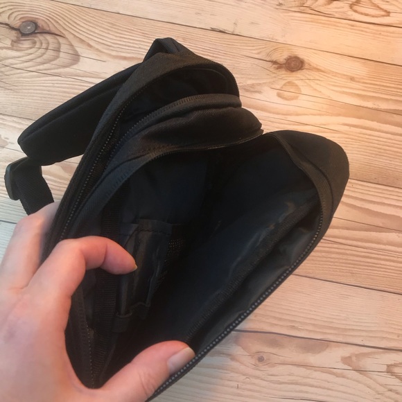 Highland Tactical Crossbody Bag - Picture 8 of 15